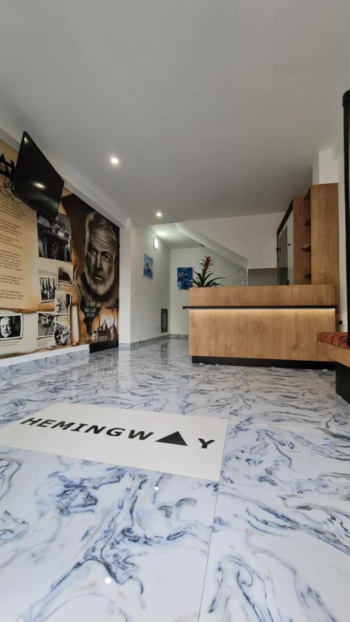 Heming-Way Hotel Durrës Eksteriør billede