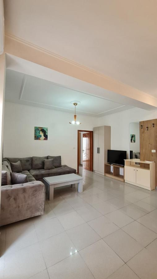 Heming-Way Hotel Durrës Eksteriør billede