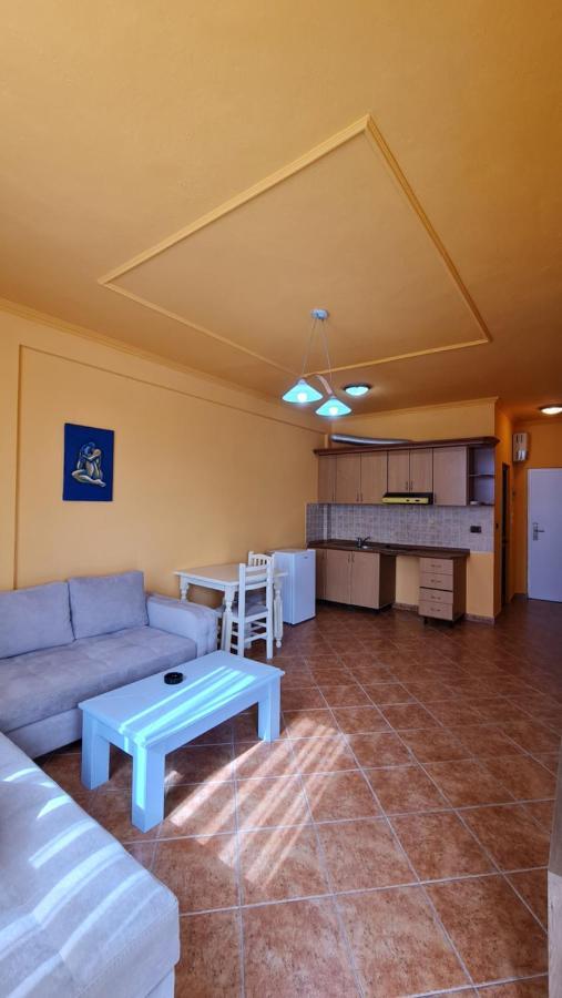 Heming-Way Hotel Durrës Eksteriør billede