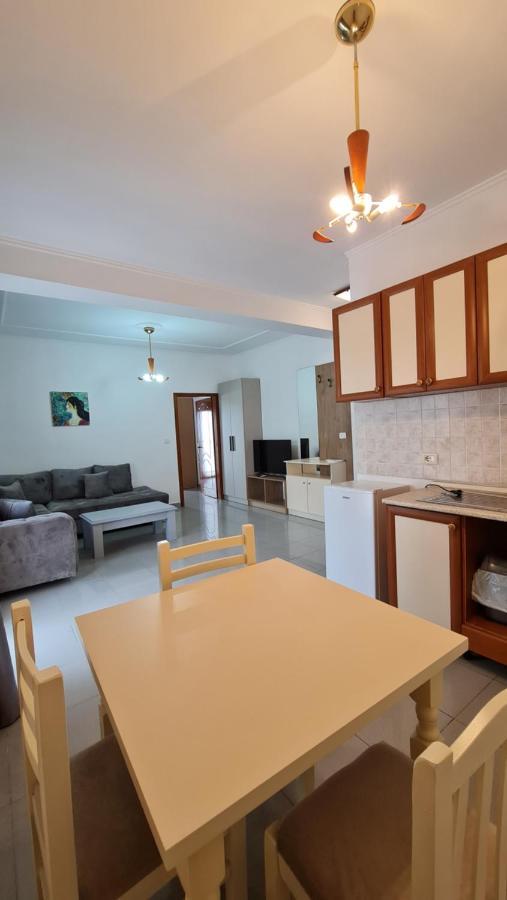 Heming-Way Hotel Durrës Eksteriør billede